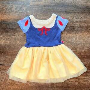 Disney Princess Snow White girls Dress size 12 months